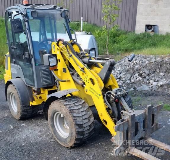 Wacker Neuson WL30 スキッドステアローダー
