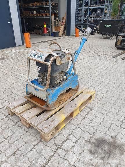 Weber CR 4 E アスファルトフィニッシャ