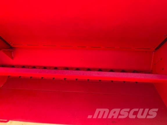   ミネラル散布機