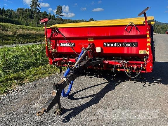   ミネラル散布機