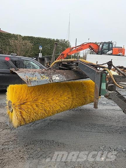   その他道路と除雪の機械