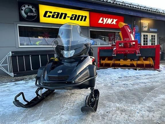 Yamaha Viking 5 スノーモービル