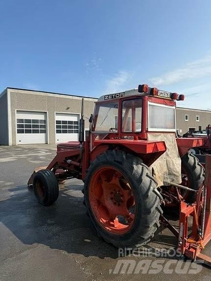 Zetor 5711 トラクター