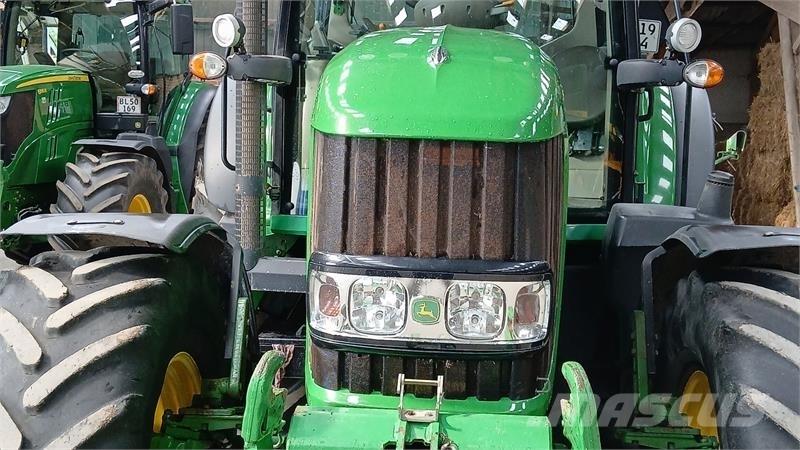 John Deere 7530 トラクター
