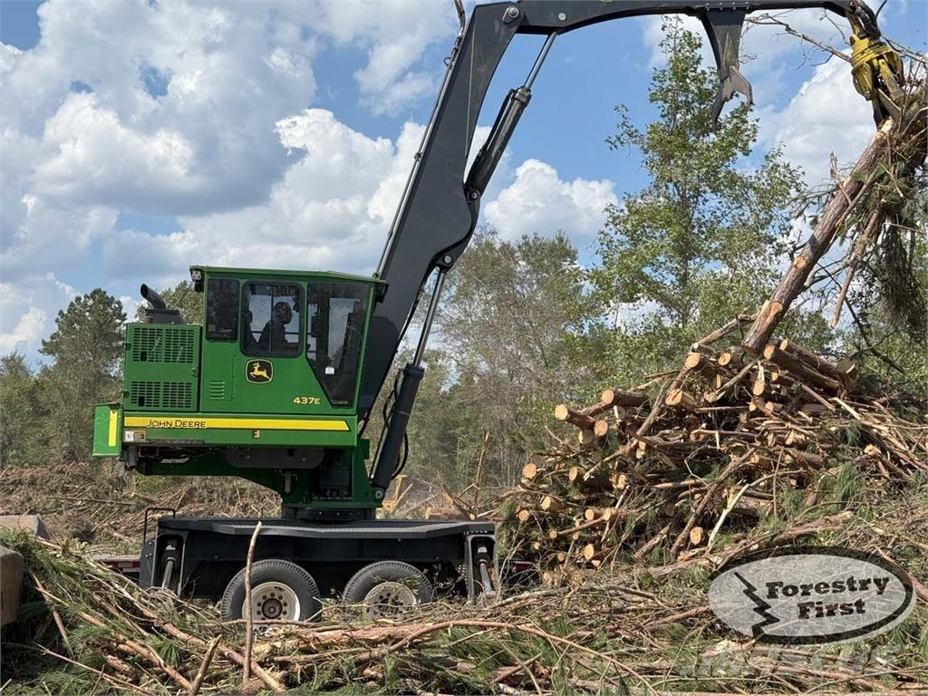 John Deere 437E ナックルブームローダー