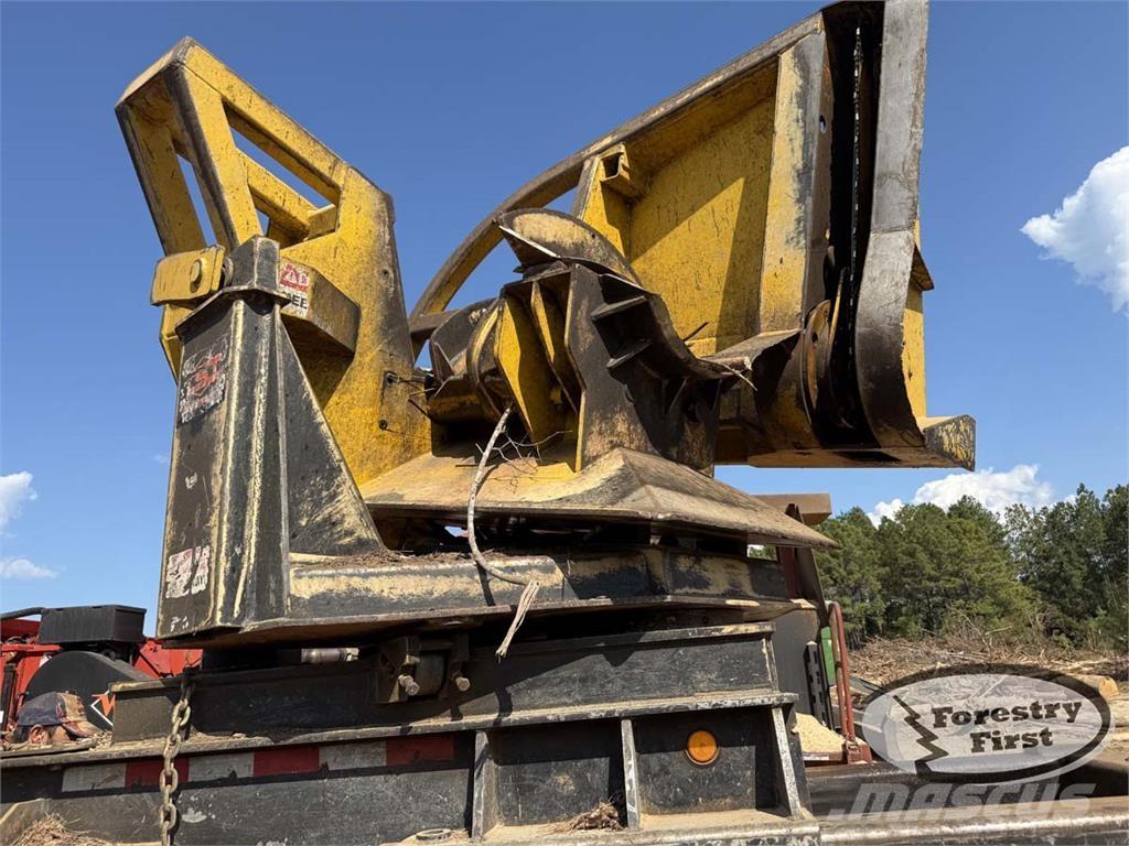 John Deere 437E ナックルブームローダー