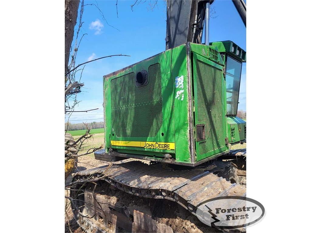 John Deere 753J フェラーバンチャー