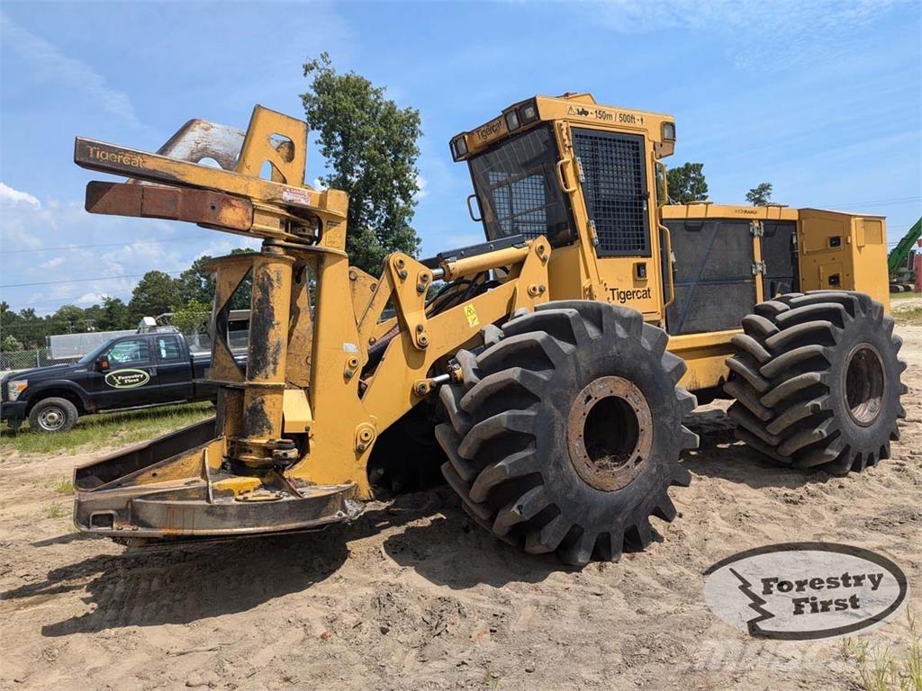 Tigercat 720G フェラーバンチャー
