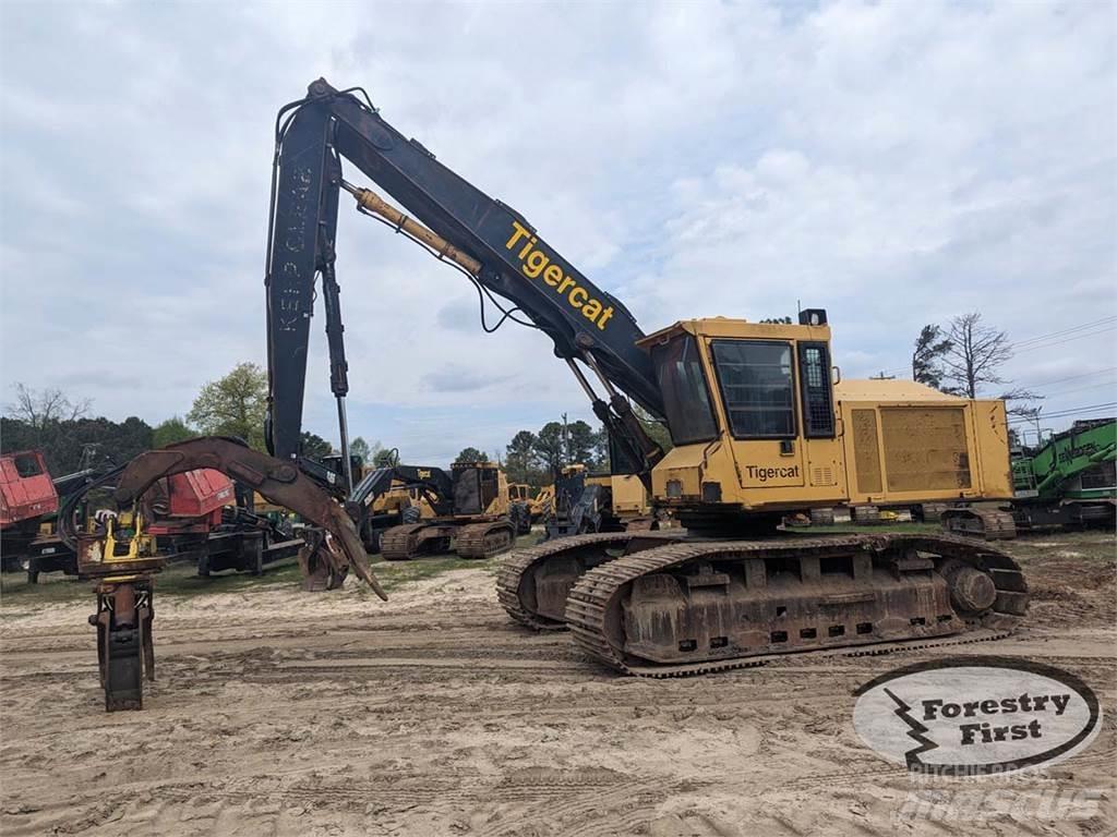 Tigercat 860S ナックルブームローダー