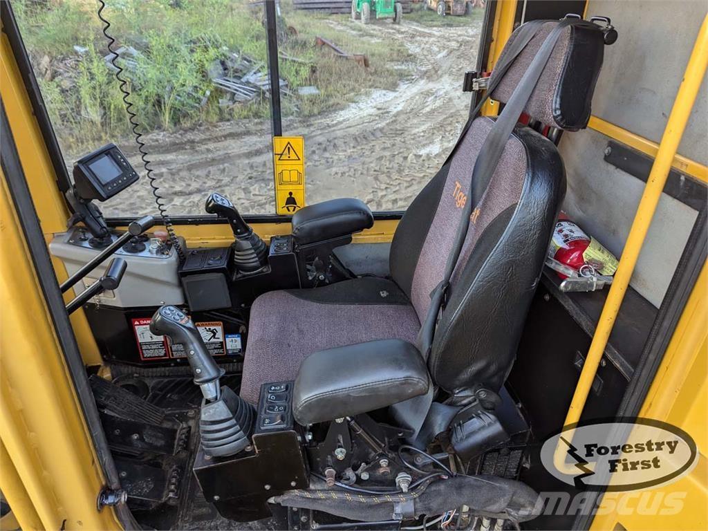 Tigercat T234B ナックルブームローダー