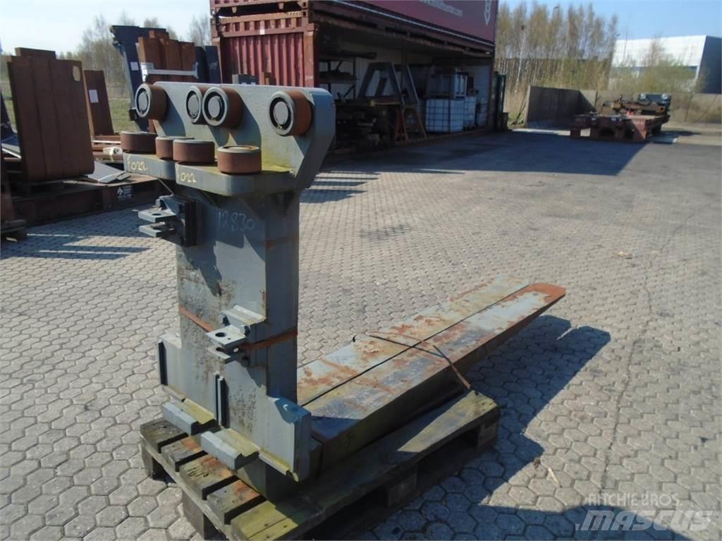 Terberg YT220 ターミナルトラクター