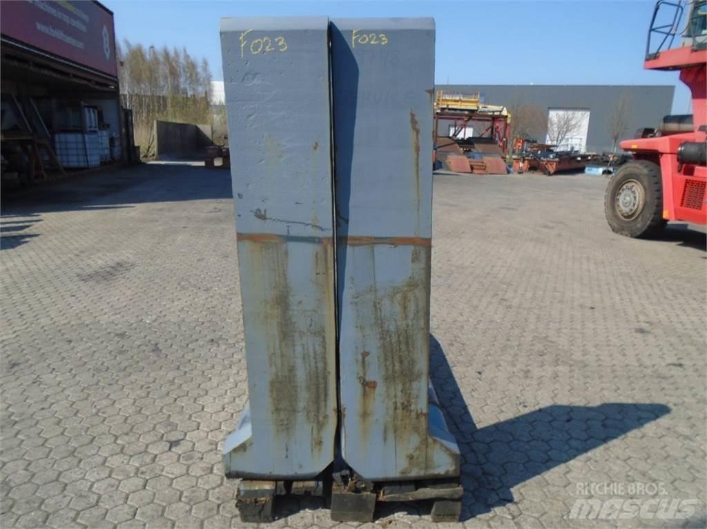 Terberg YT220 ターミナルトラクター