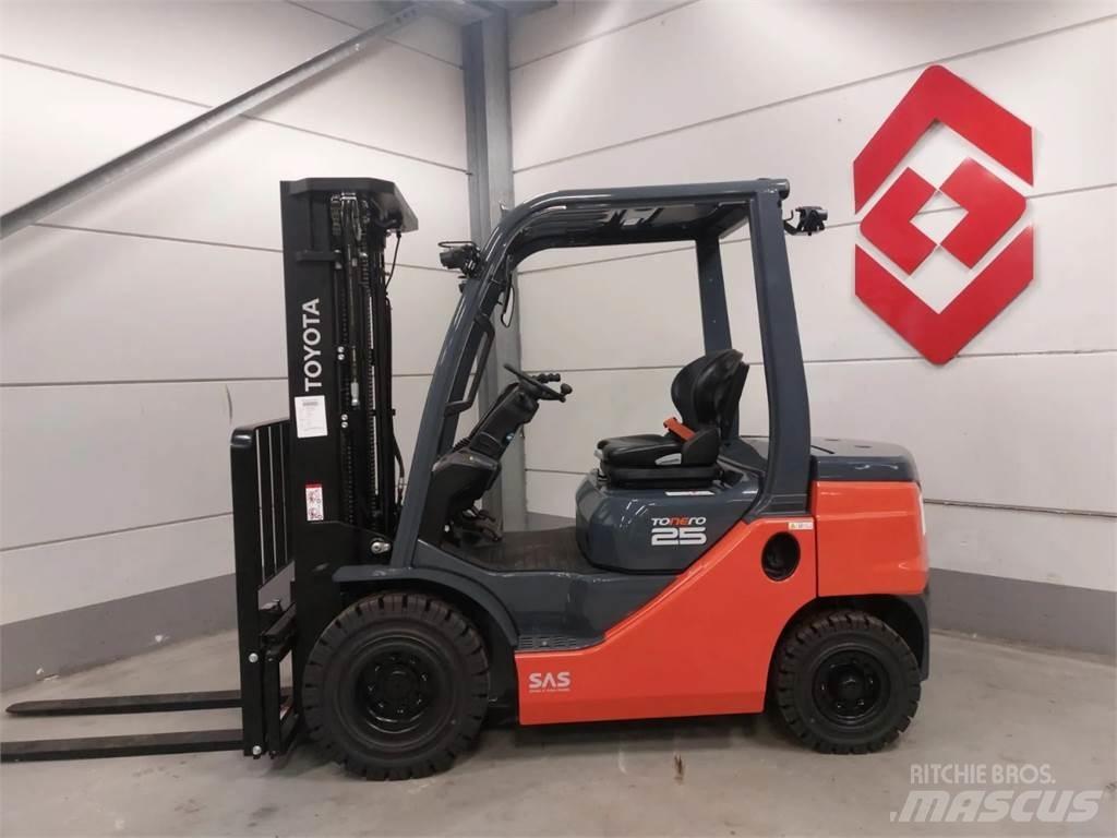 Toyota 52-8FDF25 ディーゼル・軽油