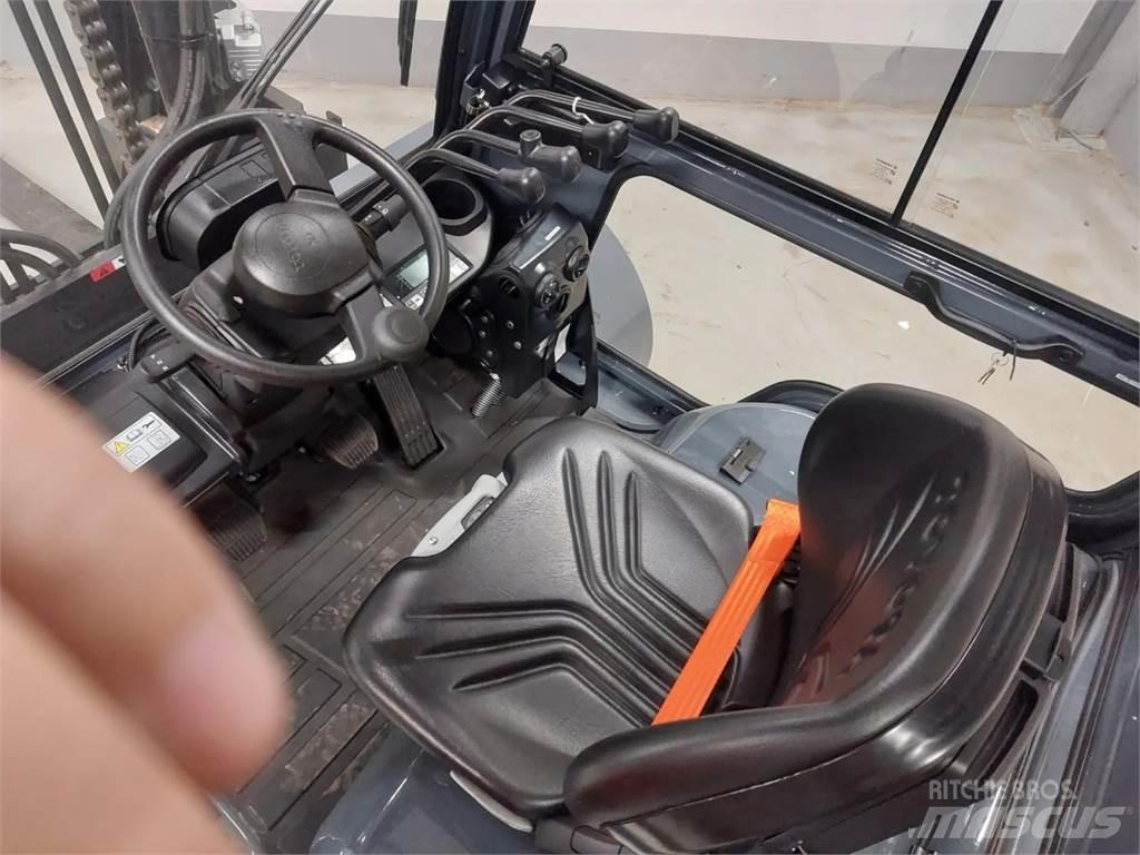 Toyota 8FD70F ディーゼル・軽油