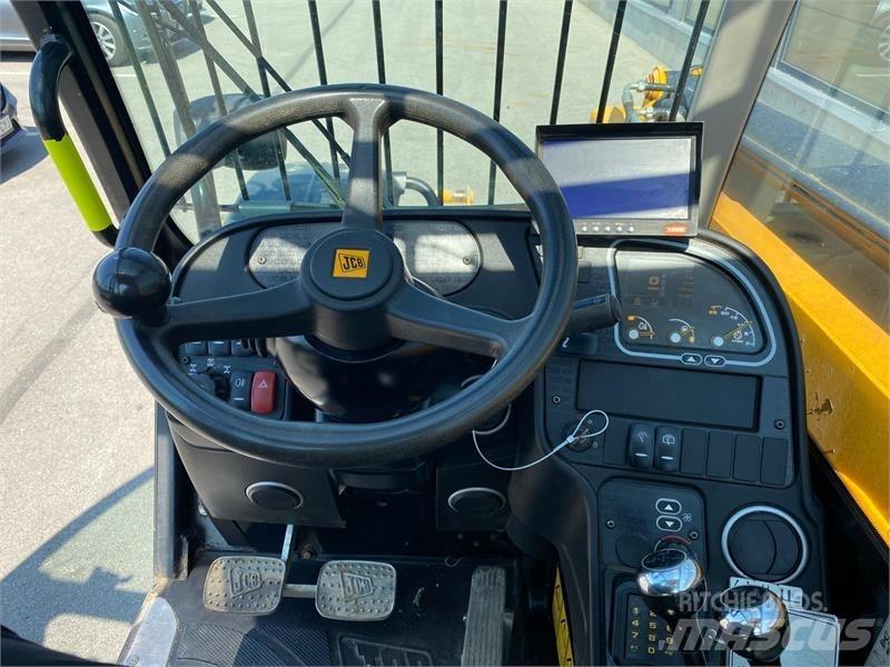 JCB 535-95 テレスコーピックハンドラー