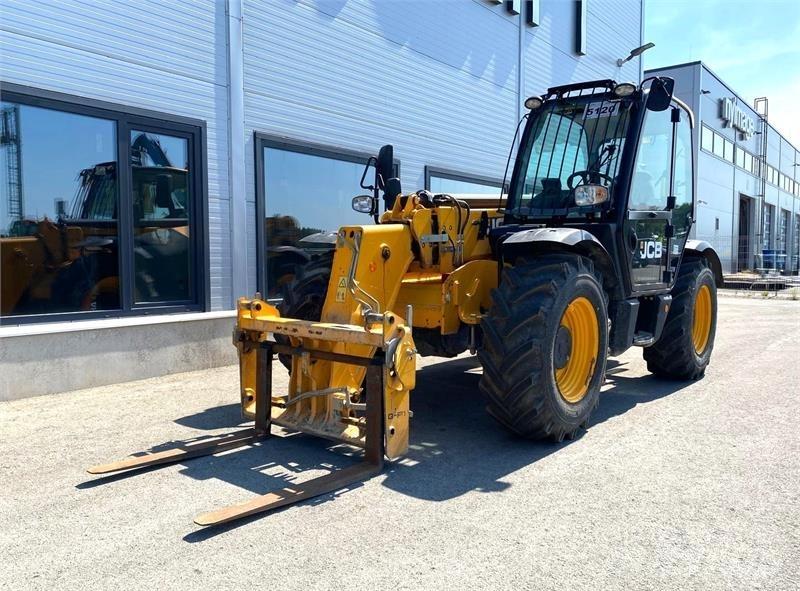 JCB 535-95 テレスコーピックハンドラー
