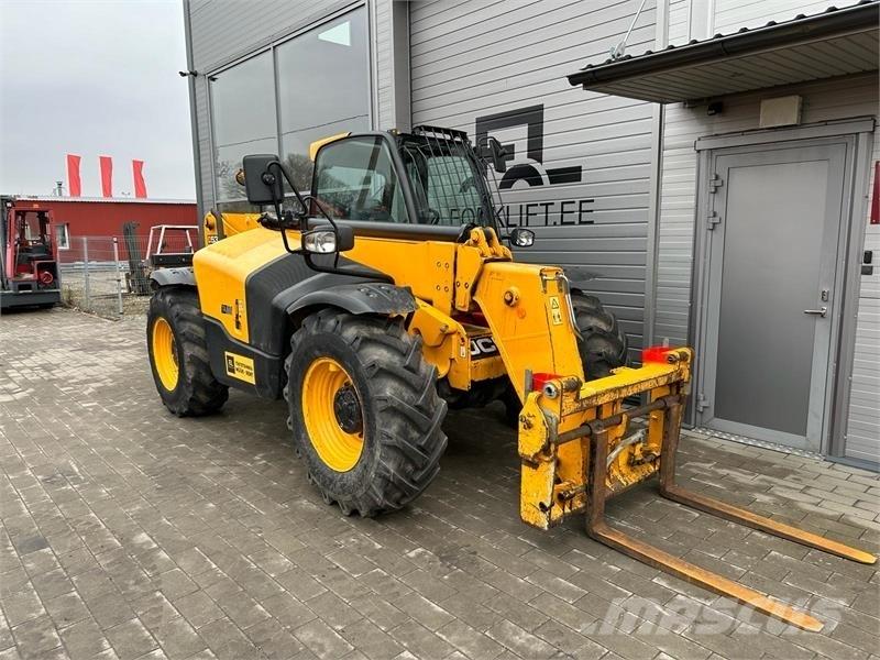 JCB 535-95 テレスコーピックハンドラー