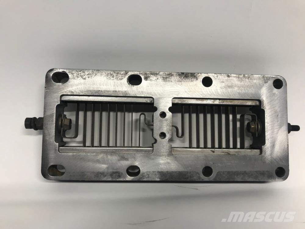 CAT 3126B トラック・トレーラー - 　その他