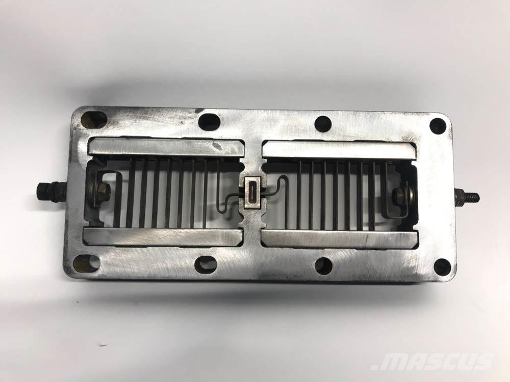 CAT 3126B トラック・トレーラー - 　その他