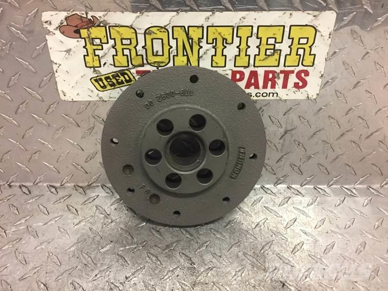 CAT C13 トラック・トレーラー - 　その他