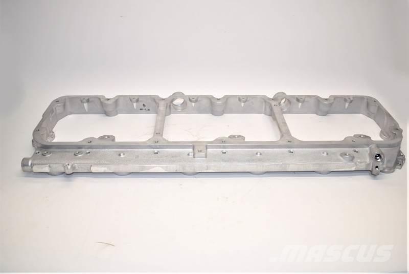 CAT C15 トラック・トレーラー - 　その他