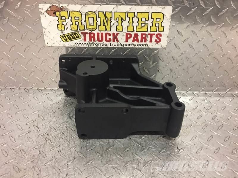 CAT C15 トラック・トレーラー - 　その他