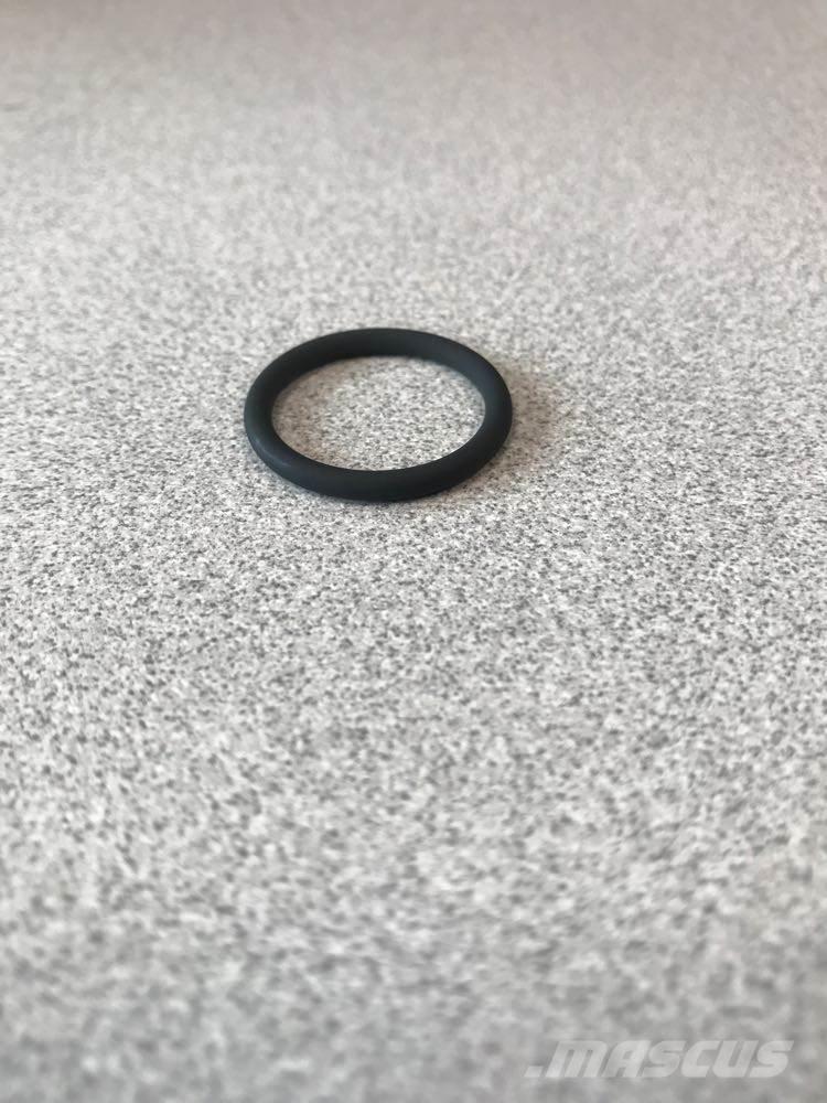 CAT C15 トラック・トレーラー - 　その他