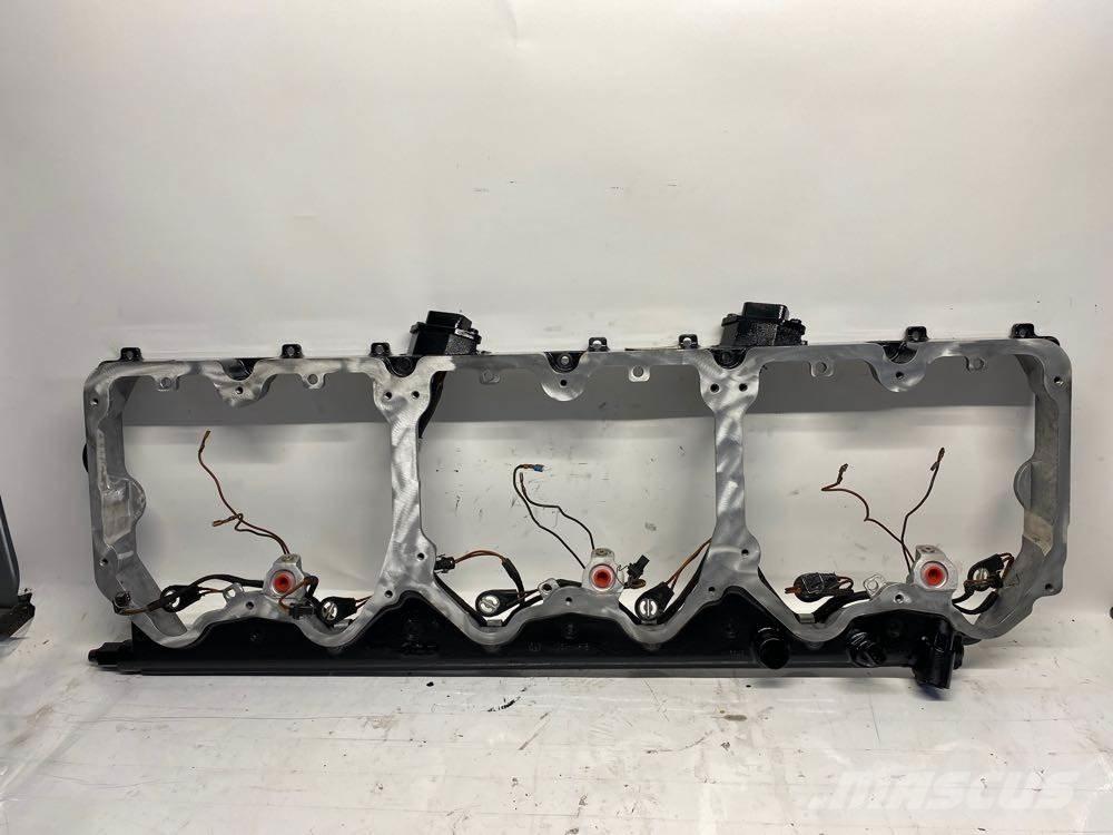 CAT C15 トラック・トレーラー - 　その他