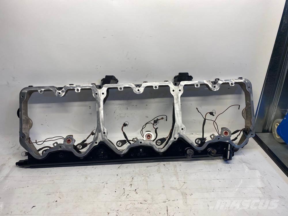 CAT C15 トラック・トレーラー - 　その他