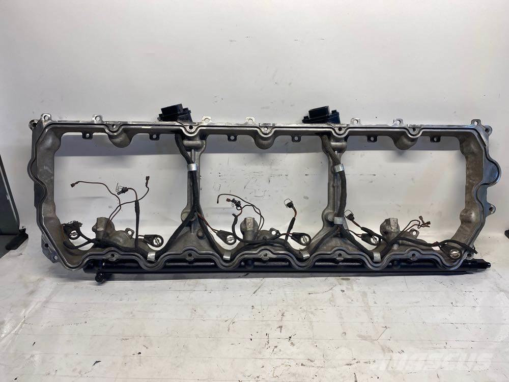 CAT C15 トラック・トレーラー - 　その他