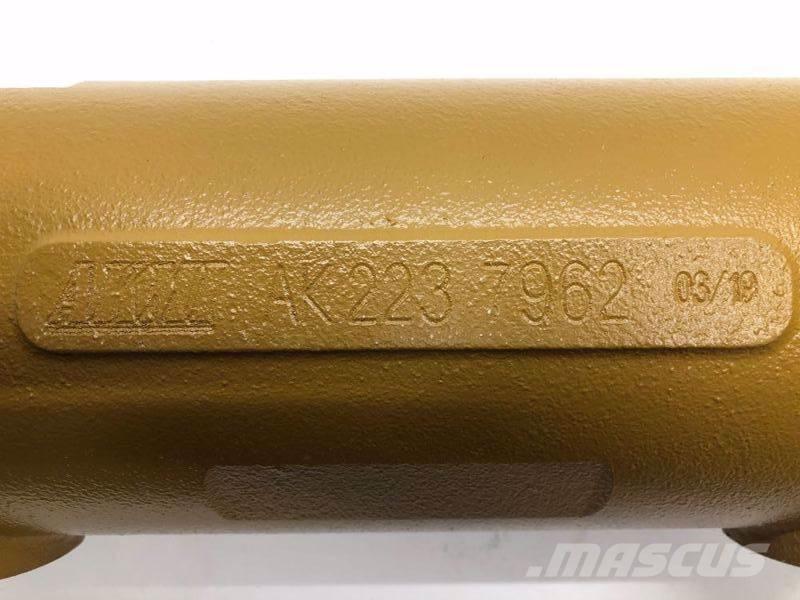 CAT C15 トラック・トレーラー - 　その他