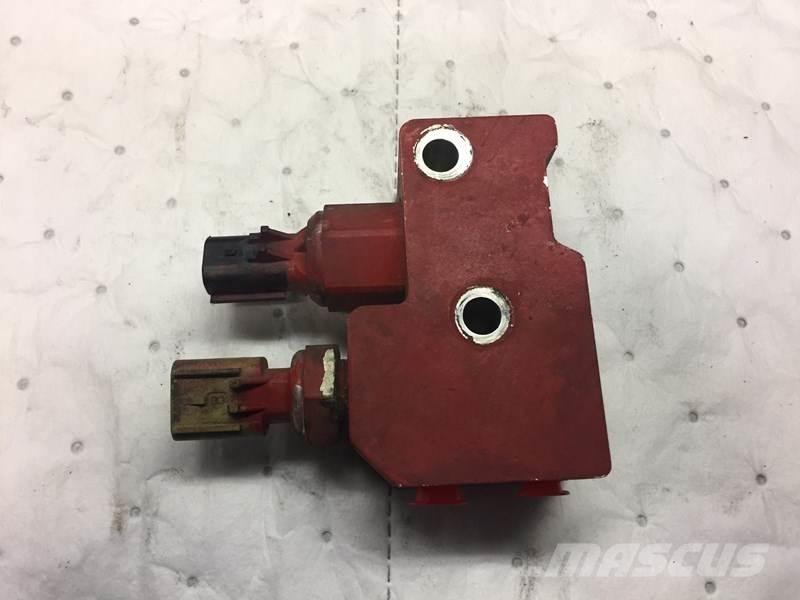 Cummins  トラック・トレーラー - 　その他