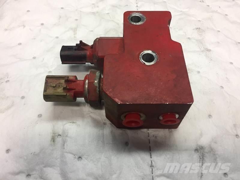 Cummins  トラック・トレーラー - 　その他