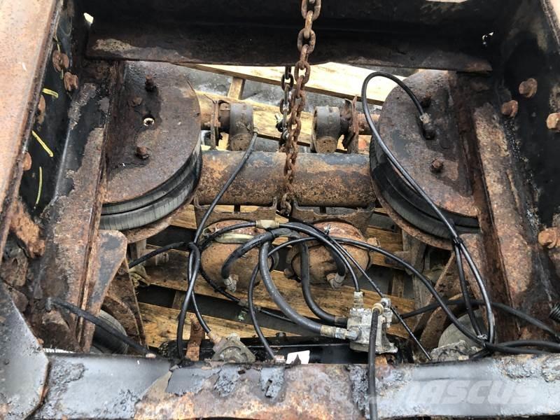  Lift Axle アクスル