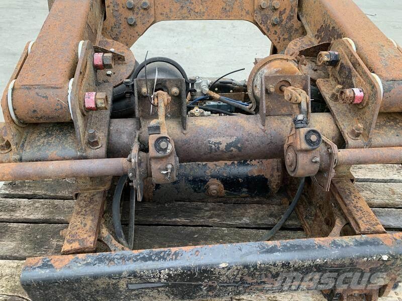 Lift Axle アクスル