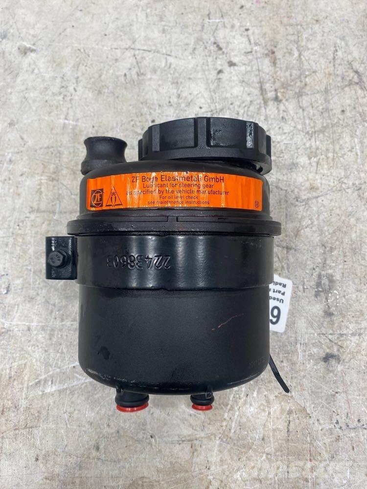 Mack CXU 電子機器