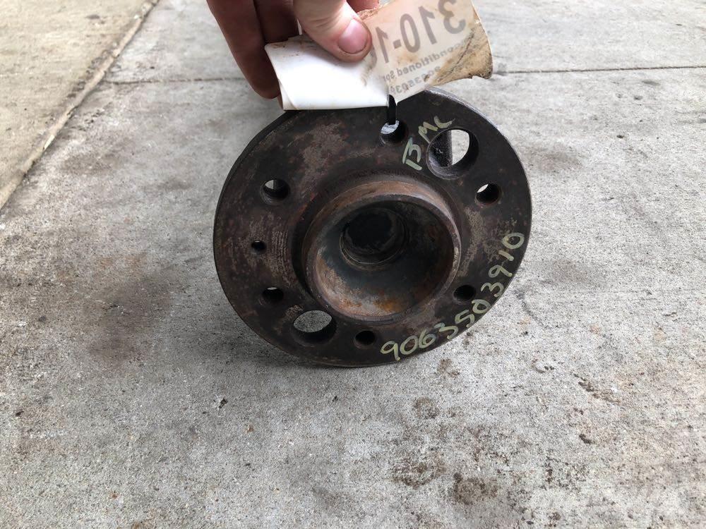  Sprinter アクスル