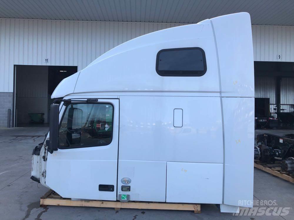 Volvo VNL キャビン及び内装