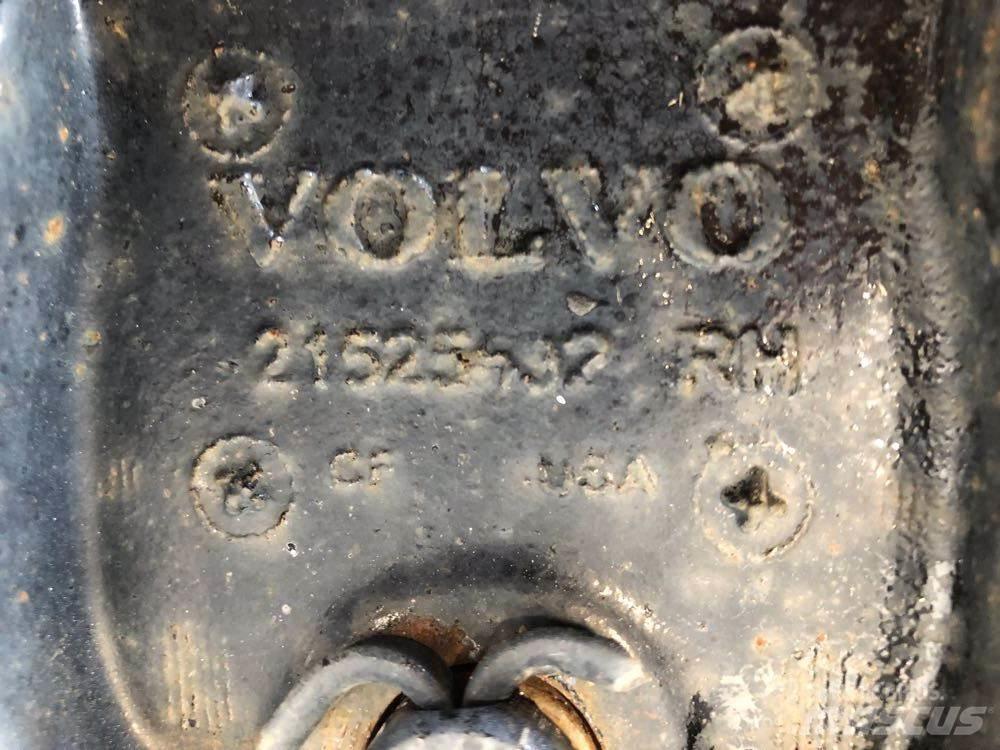 Volvo VNL シャーシ及びサスペンション