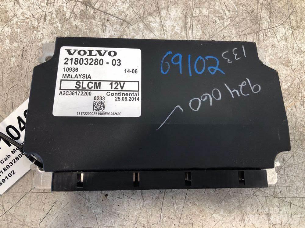 Volvo VNL キャビン及び内装