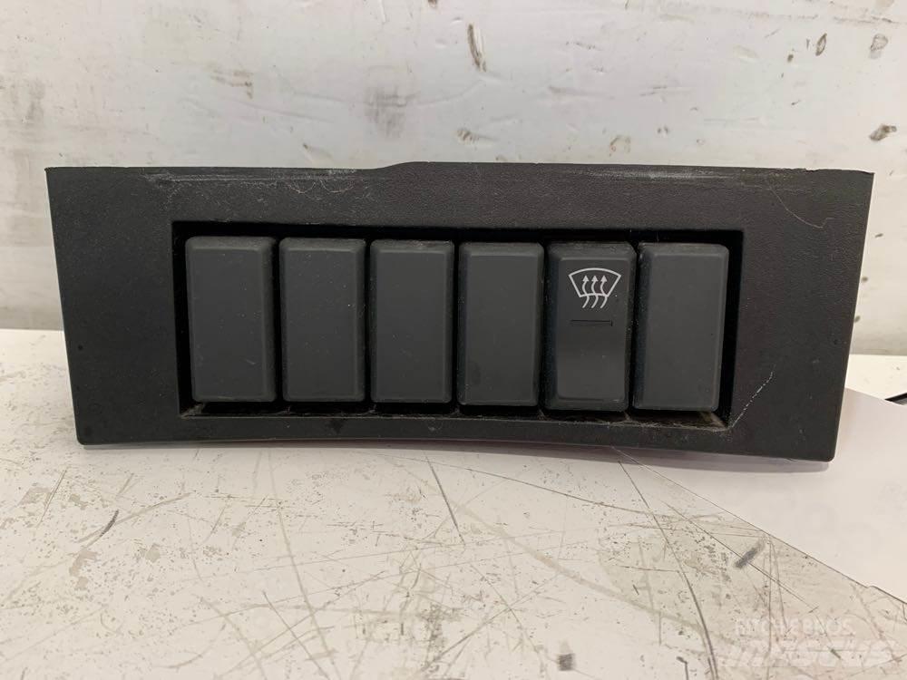 Volvo VNL 電子機器