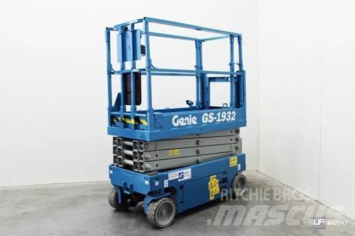 Genie GS 1932 シザースリフト