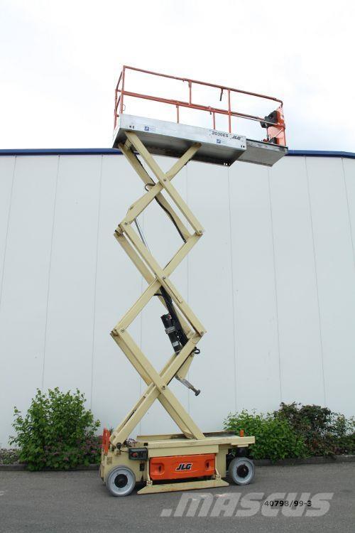 JLG 2030 ES シザースリフト