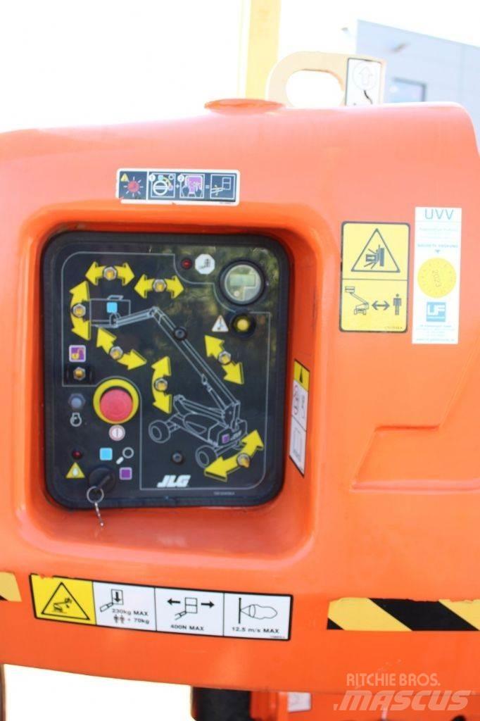 JLG M 600 JP ブームリフト　屈伸型