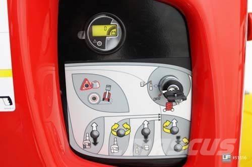 Manitou 100 VJR 垂直昇降型リフト