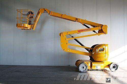 Manitou 170 AETJ ブームリフト　屈伸型