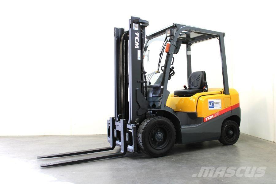 TCM FD 25 T 3 ディーゼル・軽油