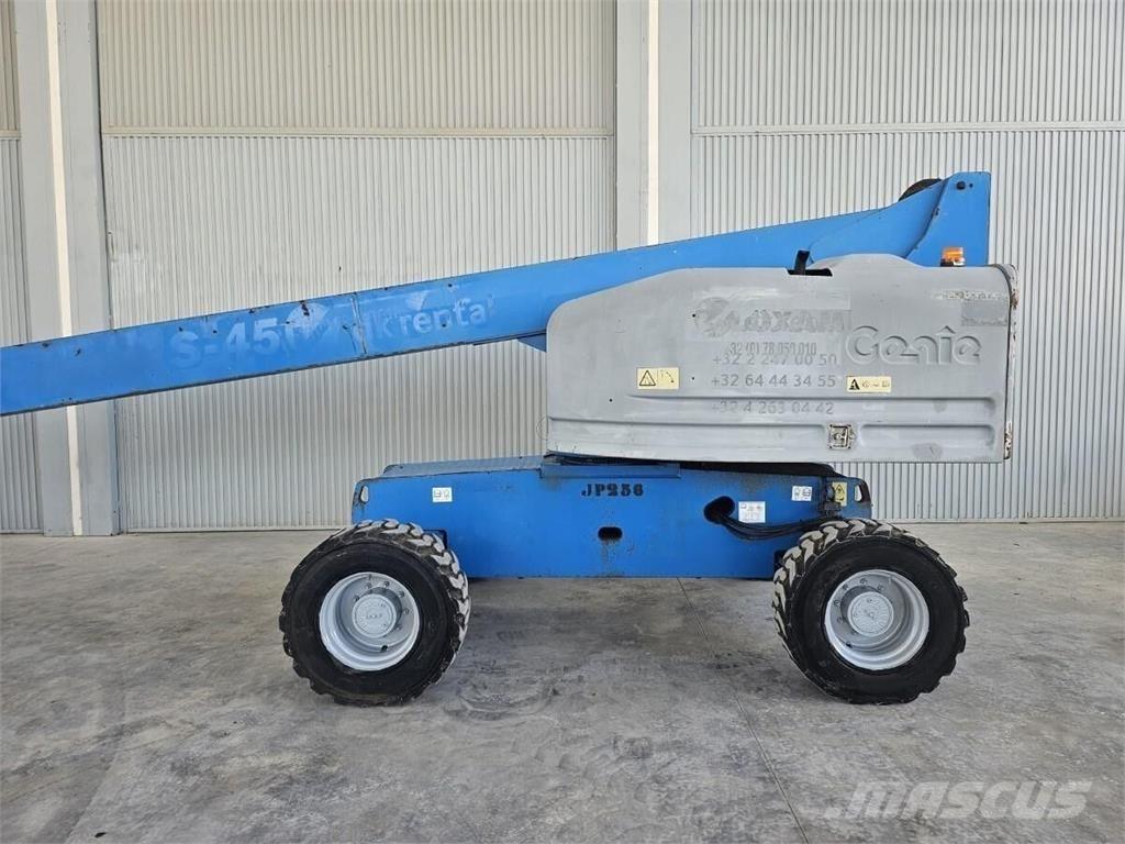 Genie S-45 ブームリフト　直伸型