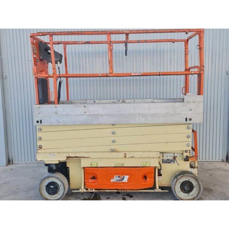 JLG 2630 ES シザースリフト