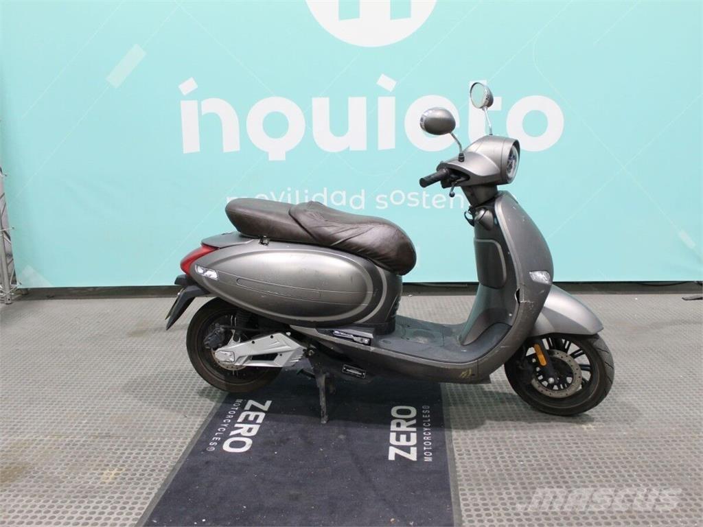  Urban D4 バギー
